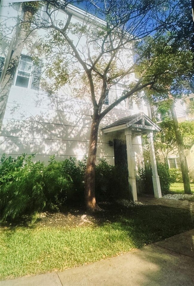 Building Photo - 3836 NW 5th Terrace