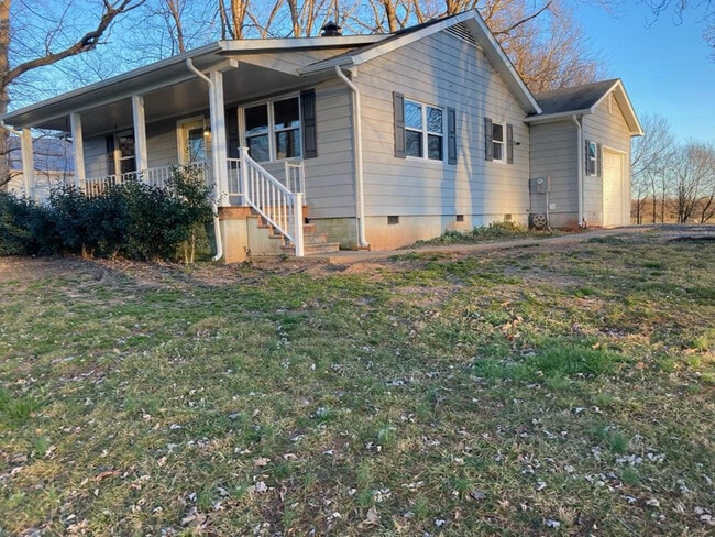 Building Photo - 18201 Genito Rd