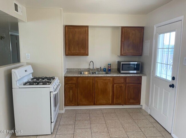 Foto del edificio - 5712 Decatur Way