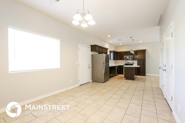 Building Photo - 2000 N 36th St