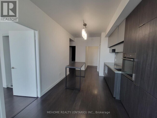 Building Photo - 8 Eglinton Ave E