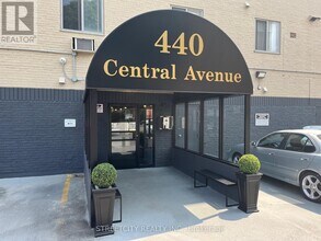 Building Photo - 440-440 Central Ave