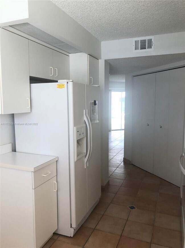 Foto del edificio - 2201 SE 27th Dr