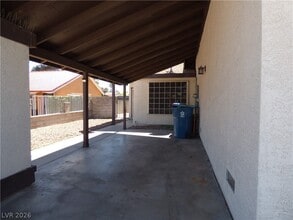 Building Photo - 7043 Forest Vista St