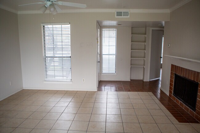 Building Photo - 5809 Lake Hubbard Pkwy