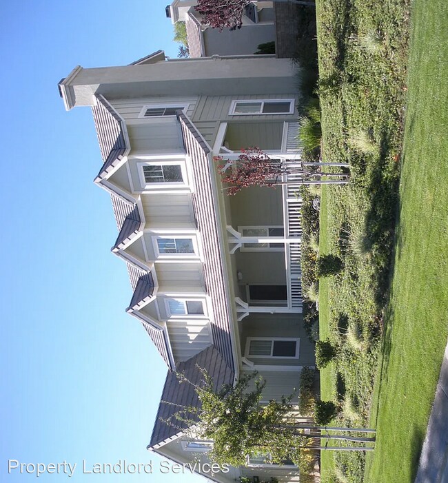 5 br, 6 bath House 15009 Live Oak Spring... Alquileres en Santa