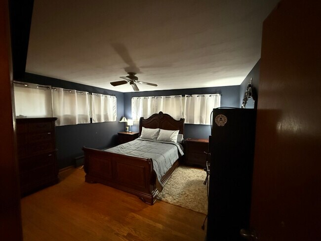 Foto del edificio - 6076 Smith Rd