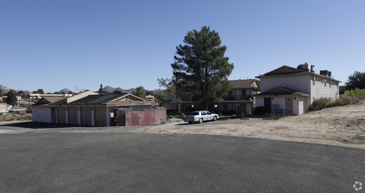 Foto del edificio - 18421 Taloga Rd
