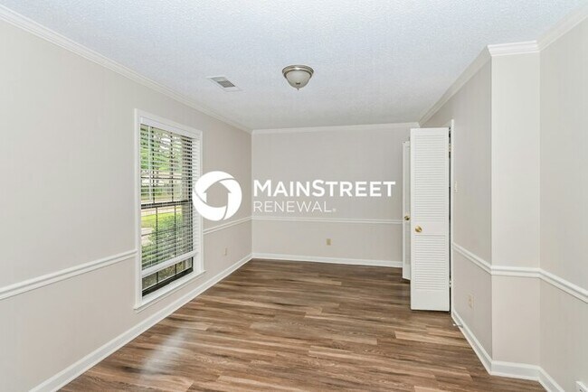 Building Photo - 4 Bedroom Pet-Friendly Home in MEMPHIS, TN with Main Street Renewal