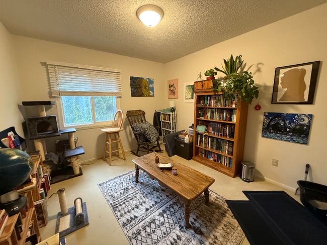 Building Photo - 104 Clinkscales Rd