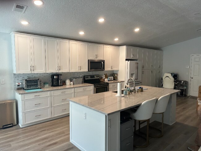 Building Photo - 321 Tavernier Dr