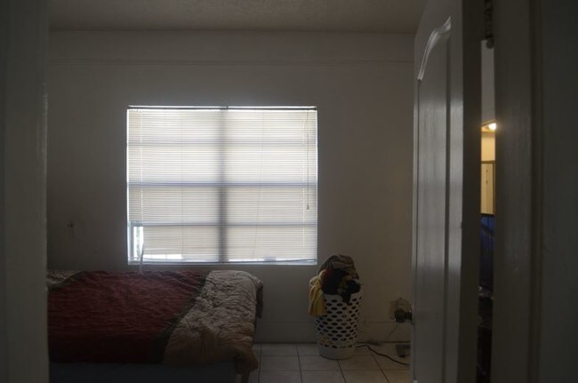 Foto del edificio - 3807 N Tampa St