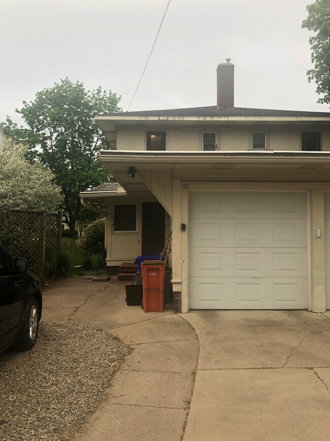 Building Photo - 342 McKinley Ave