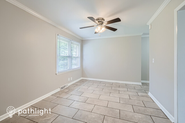 Foto del edificio - 119 Nantz St, Mount Holly, NC, 28120