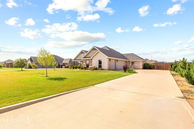 Foto del edificio - Luxury 4-Bedroom Home for Lease in Wylie ISD