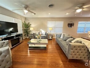 Building Photo - 4005 Nenana Dr
