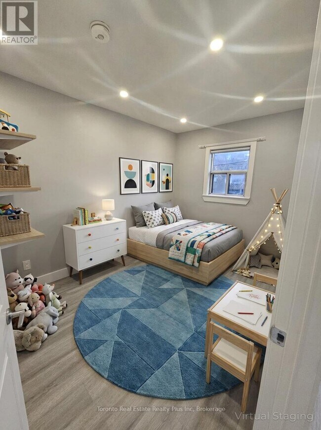 Photo du bâtiment - 1566 Avenue Rd