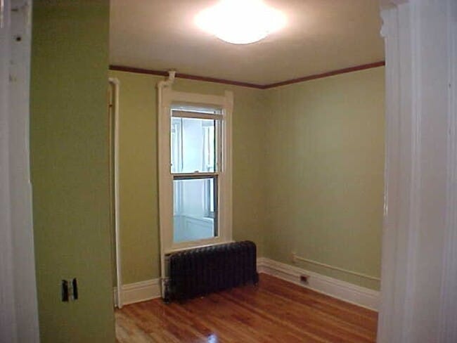 Foto del edificio - 1881 E Main St