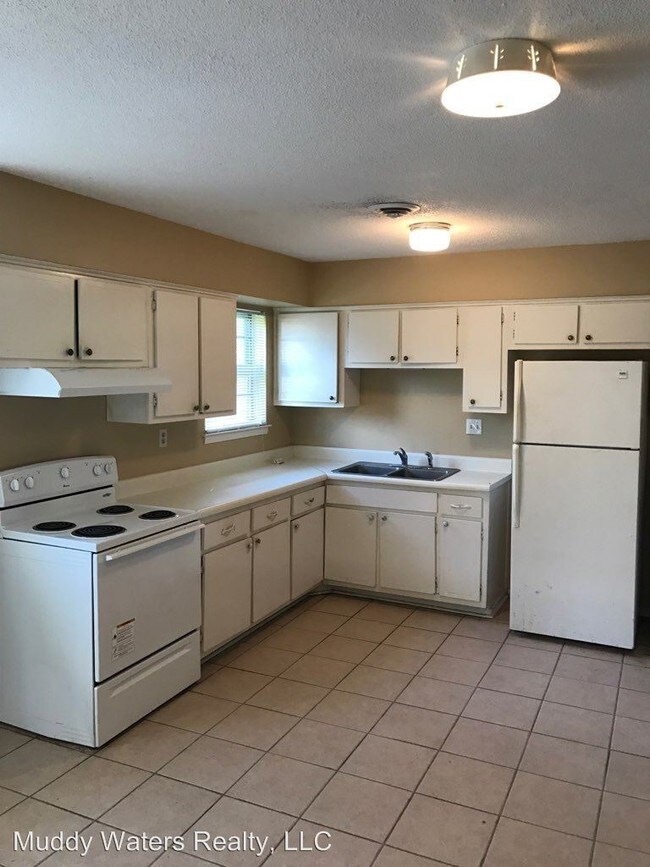 Building Photo - 3 br, 2 bath House - 1785 Newington Cove