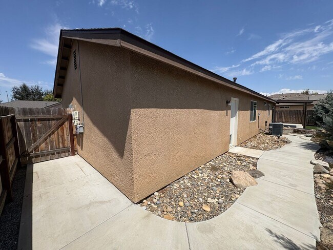Foto del edificio - 2113 N Highland St