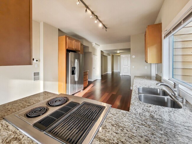 Building Photo - Renton Hilltop