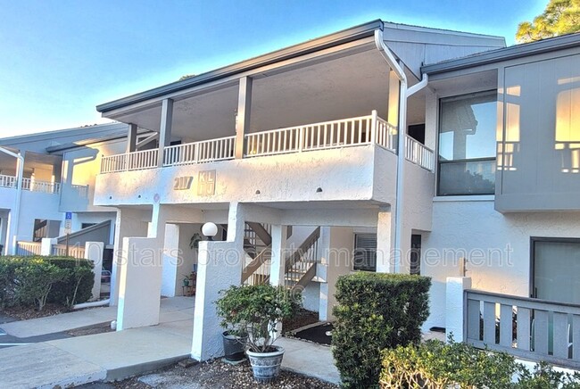 Building Photo - 2117 Lakewood Club Dr S