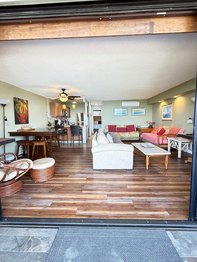 Primary Photo - 75-5782-5782 Kuakini Hwy