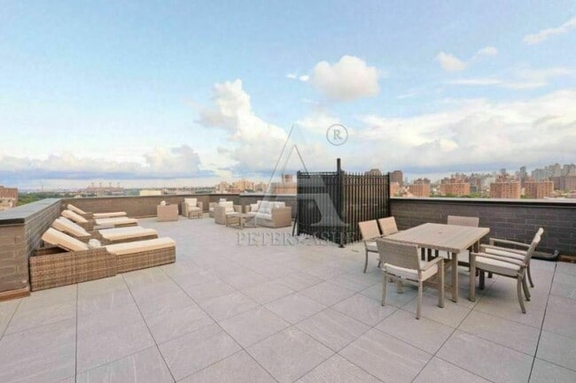 Foto del edificio - 0 bedroom in New York NY 10035