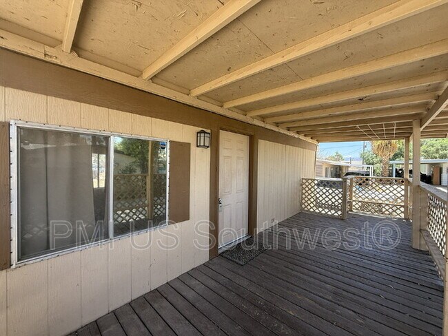 Building Photo - 2111 Santa Cruz Ave