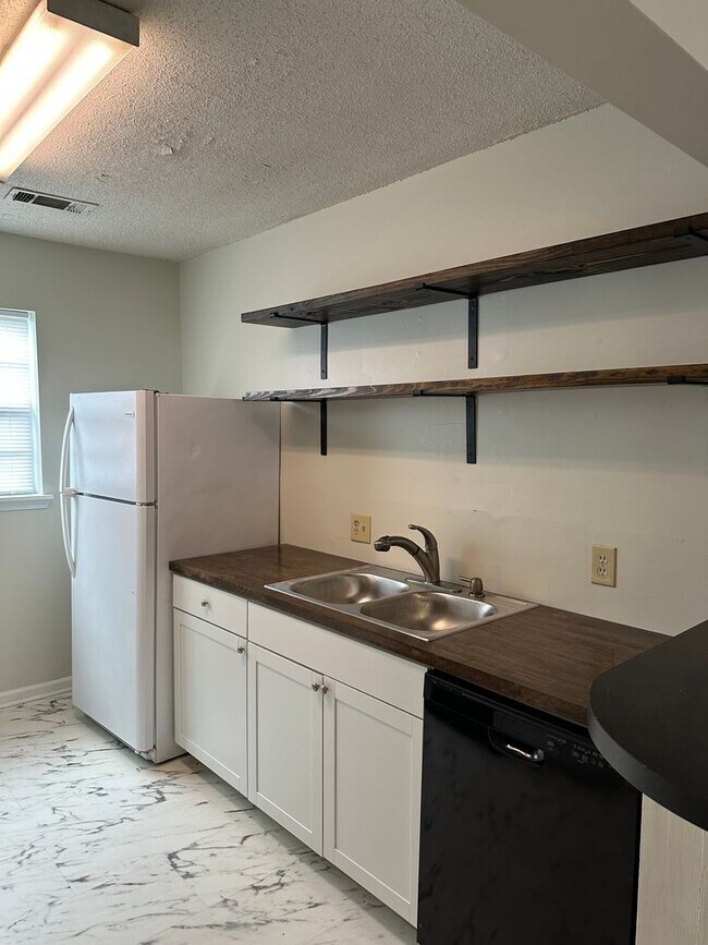 Foto del edificio - 2 bedroom 2 bath condo $1100.00