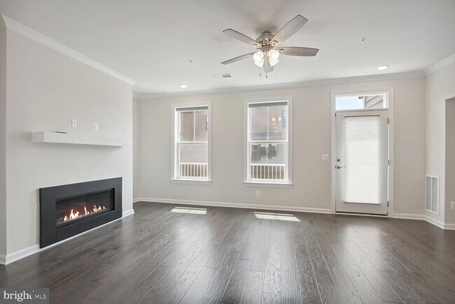 Foto del edificio - 45117 Kincora Dr
