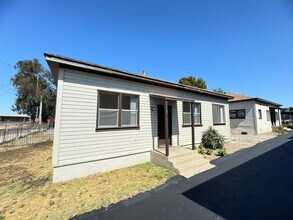 Building Photo - 1361-1371 Paso Robles St