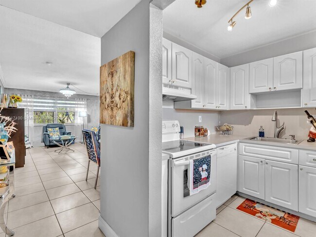 Foto del edificio - 2050 NW 89th Ave