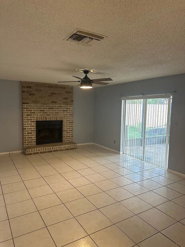 Photo - For Rent: Orlando, FL 3 Bed + Office | 2 B... House