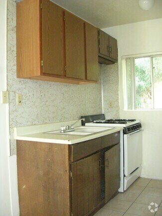 Building Photo - 522 W Howe St