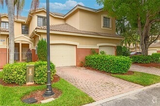 Building Photo - 4137 Briar Ln