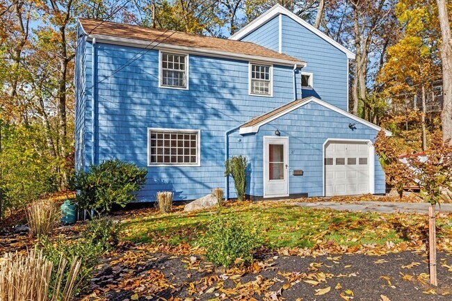 Building Photo - 27 Rockville Ave