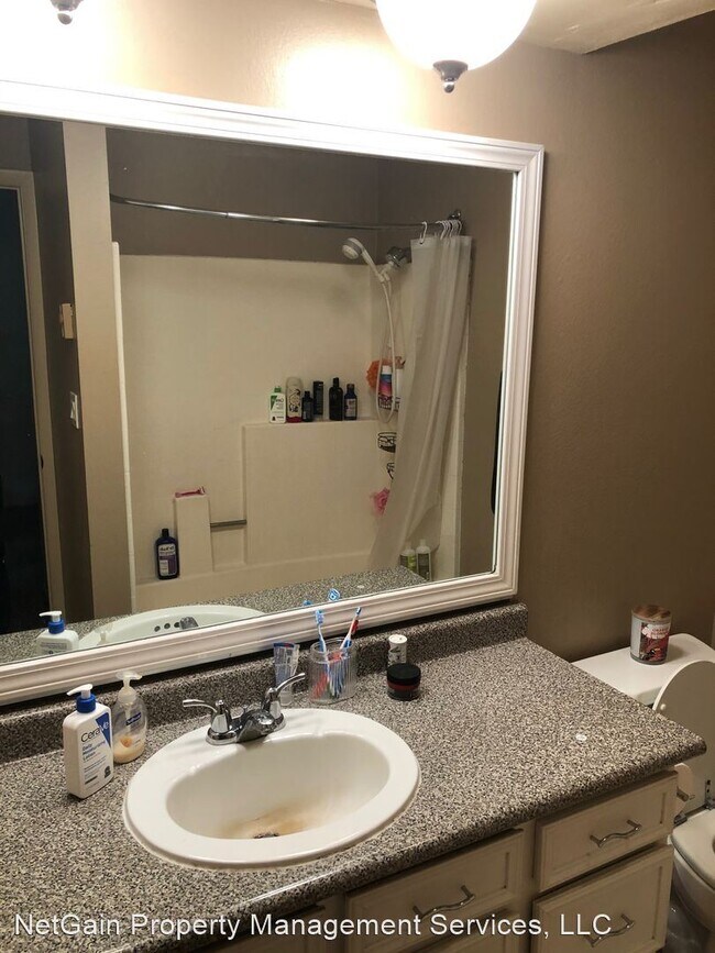 Foto del edificio - 2 br, 1 bath House - 645 W Old HWY 91