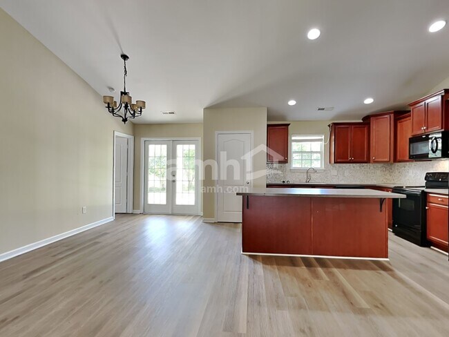 Foto del edificio - 204 Eastpark Way