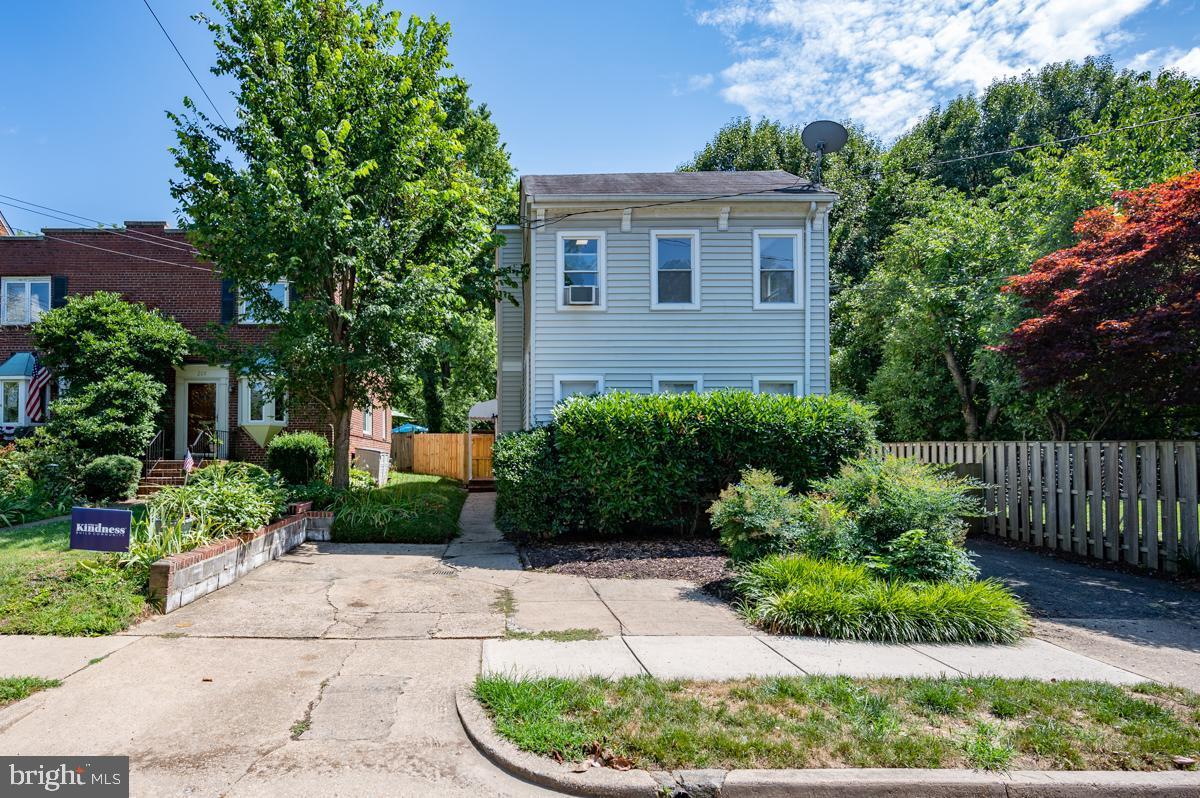 207 E Nelson Ave, Alexandria, VA 22301 House Rental in Alexandria, VA