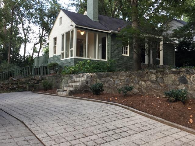 Foto principal - 515 Deering Rd NW