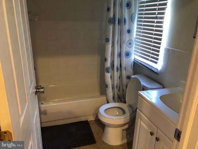 Building Photo - 4023 Baring St