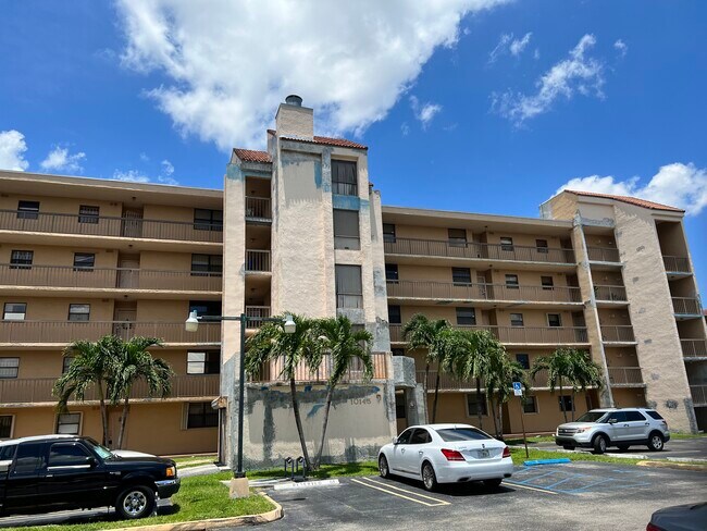 Foto del edificio - 10145 NW 9th Street Cir