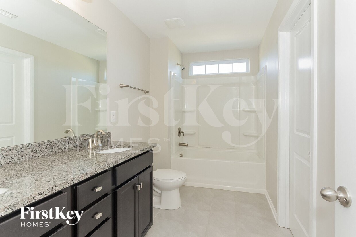 Building Photo - 9805 Rayneridge Drive