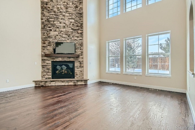 Photo - 10555 Albion St House