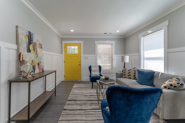 Foto del edificio - 176 Stanhope Cir NW