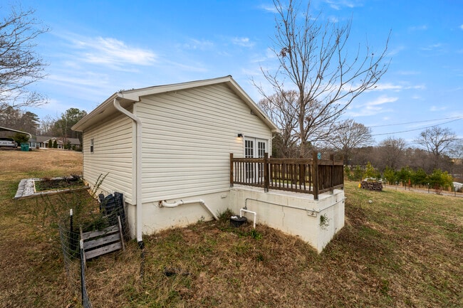 Foto del edificio - 6500 Nathan Ave