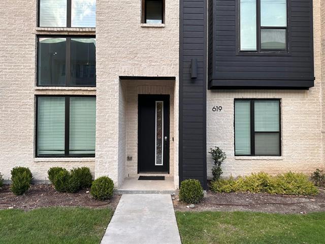 Building Photo - 619 Arapaho Dr