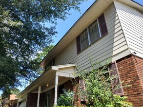 Building Photo - 3944 Twinmont St