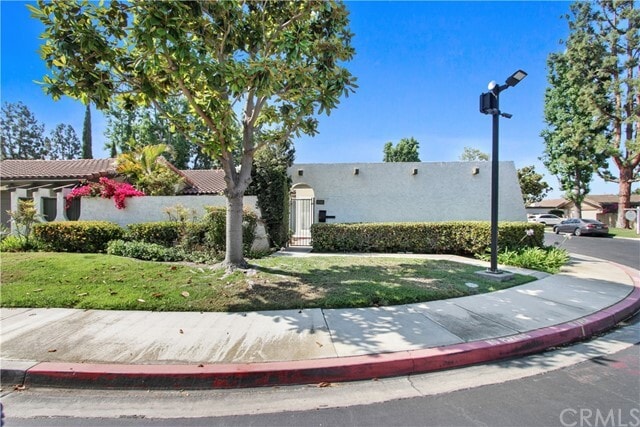 Primary Photo - 9342 Tudor Ln